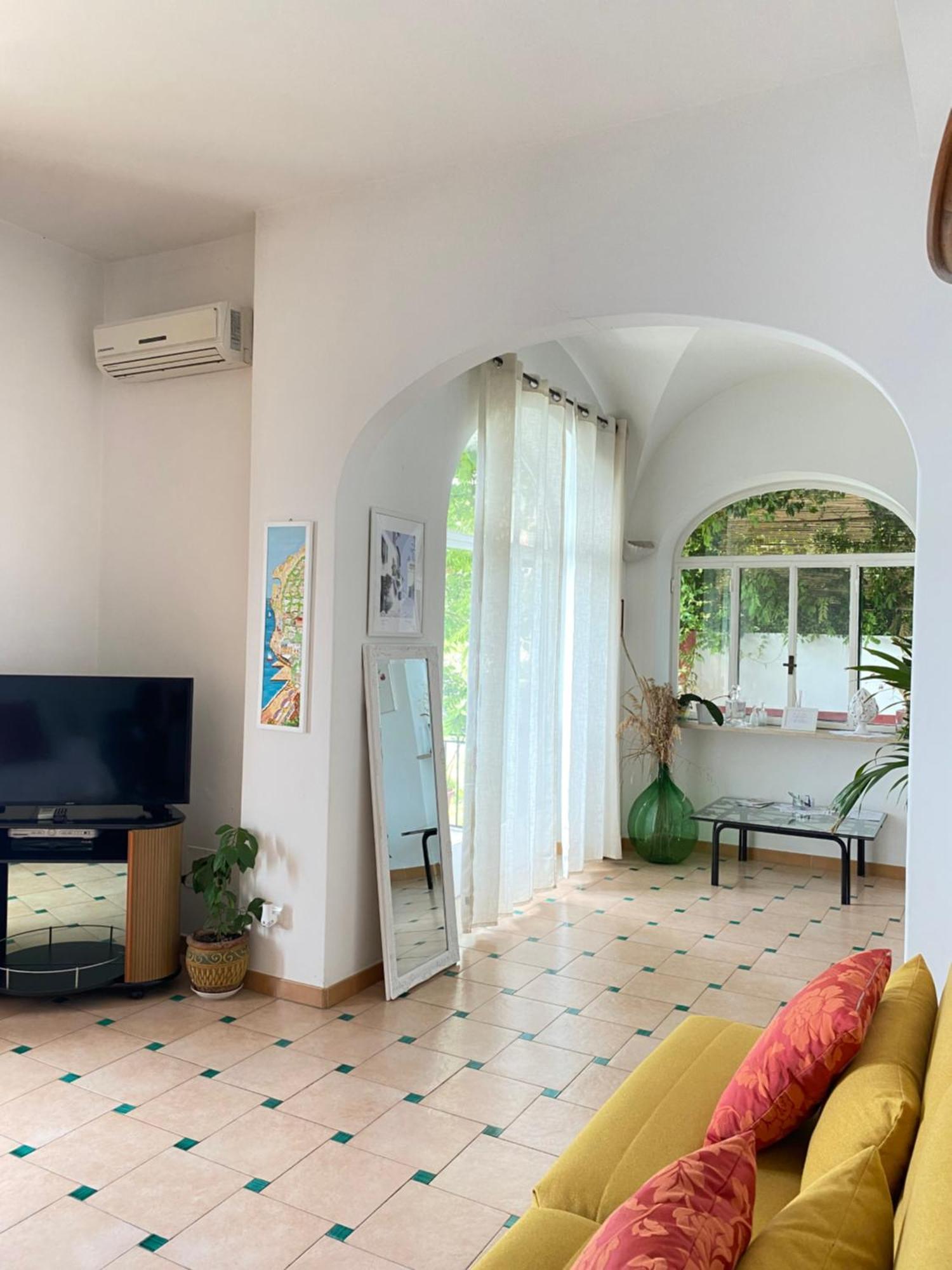Positano'S Flats Apartamento Exterior foto